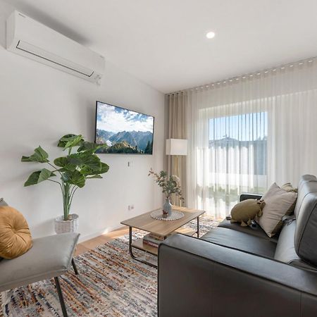 Comfy Studio With Shared Backyard Near Racecourse Carnegie Екстер'єр фото